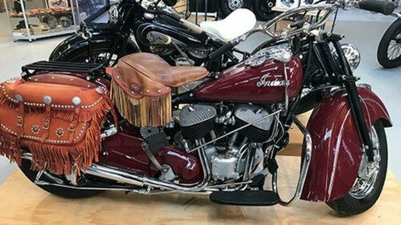 1948 INDIAN CHIEF 1200CC RED