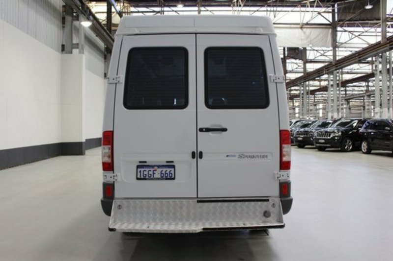 2005 MERCEDES-BENZ SPRINTER 316 CDI SWB