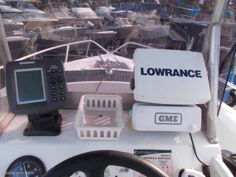 Brooker 525 Discovery Centre Console