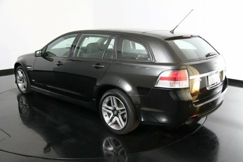 2011 HOLDEN COMMODORE SV6 Sportwagon VE II