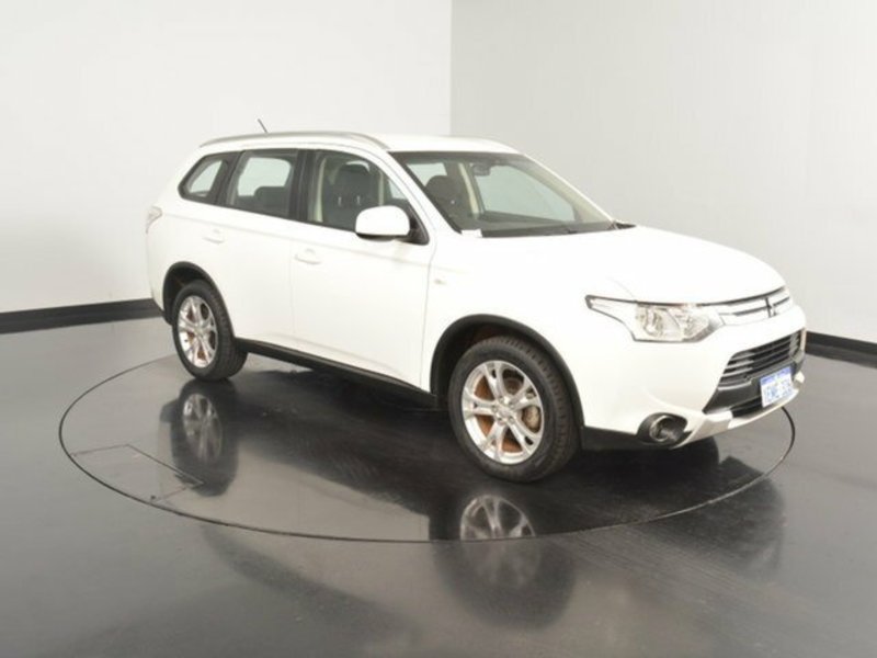 2014 MITSUBISHI OUTLANDER ES (4x4) ZJ MY14.5