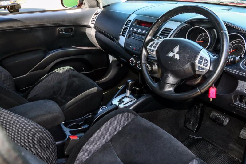 2012 MITSUBISHI OUTLANDER LS ZH