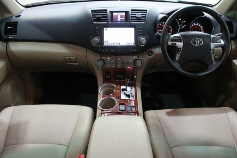 2011 TOYOTA KLUGER GRANDE (4x4) GSU45R MY11 UPGRADE