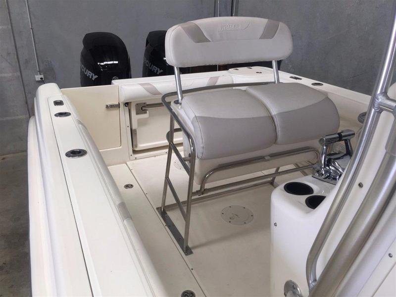 Boston Whaler 240 Outrage Nicest example in Australia