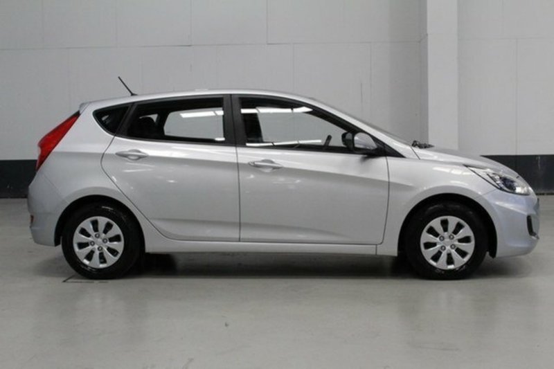 2015 HYUNDAI ACCENT ACTIVE RB2