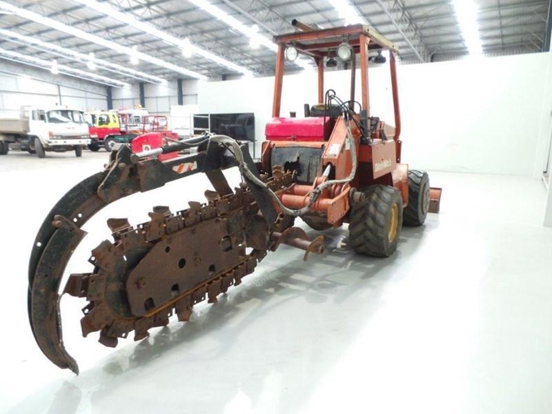 1998 DITCH WITCH 5110DD RIDE ON TRENCHER