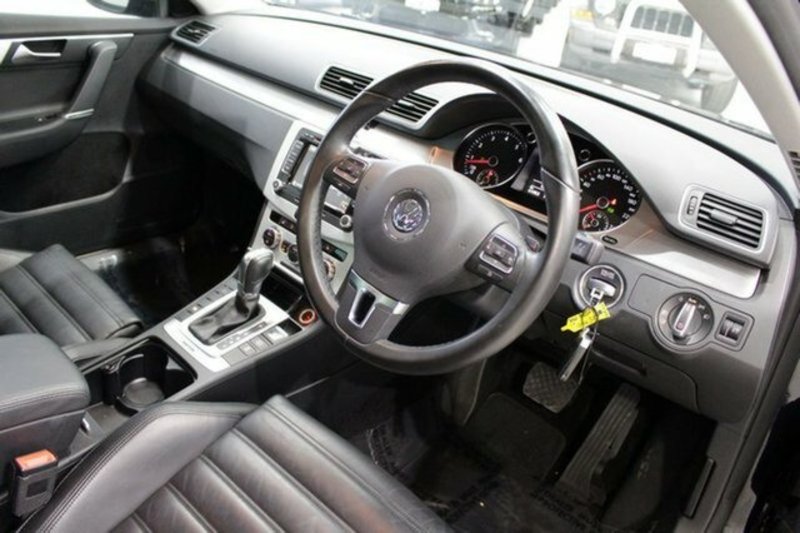 2012 VOLKSWAGEN PASSAT V6 FSI HIGHLINE 3C MY12