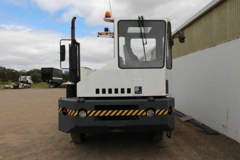 2002 SISU TUGMASTER Tugmaster