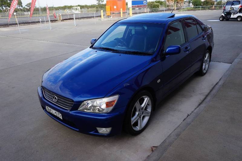 2001 LEXUS IS200 SPORTS LUXURY GXE10R