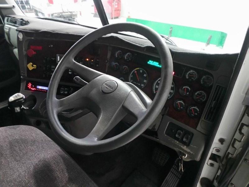 2003 FREIGHTLINER CENTURY CLASS
