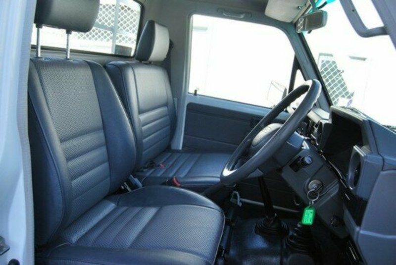 2005 TOYOTA LANDCRUISER HDJ79R