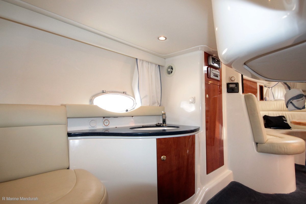 2002 SUNRUNNER 3700 ***