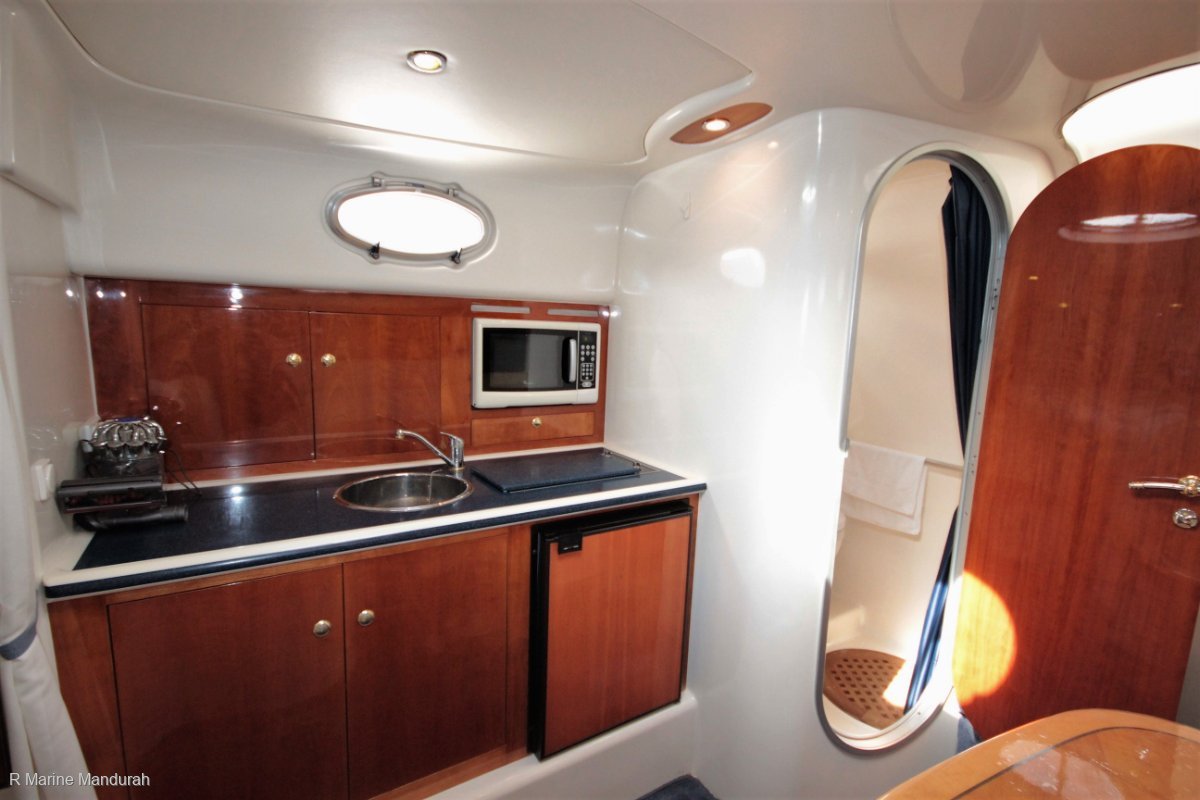 2002 SUNRUNNER 3700 ***