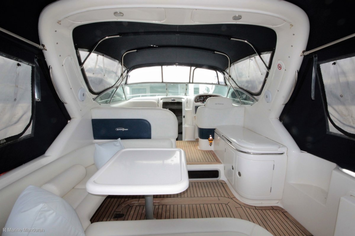 2002 SUNRUNNER 3700 ***