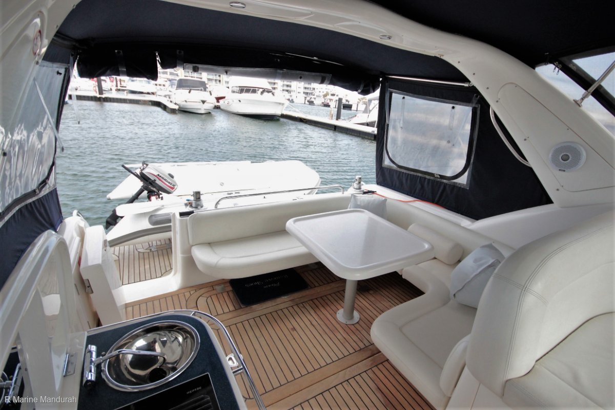 2002 SUNRUNNER 3700 ***