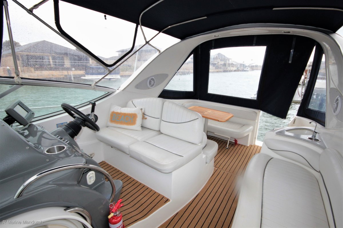 2005 MAXUM 2700 SE CRUISER