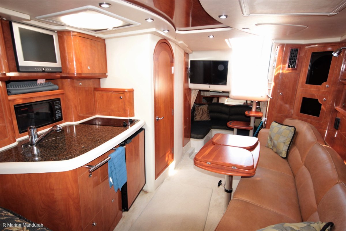 2006 FOUR WINNS VISTA 348 CRUISER