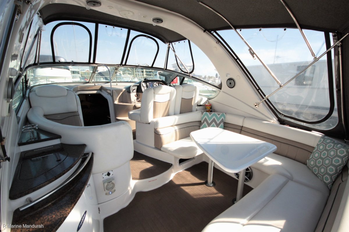 2006 FOUR WINNS VISTA 348 CRUISER
