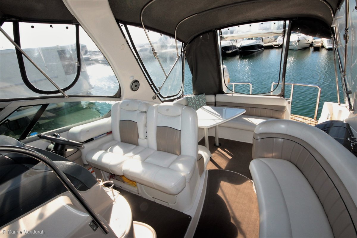 2006 FOUR WINNS VISTA 348 CRUISER