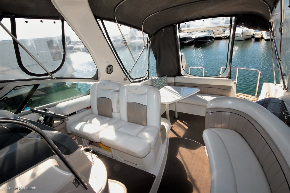2006 FOUR WINNS 348 VISTA CRUISER