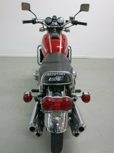 1975 SUZUKI GT750