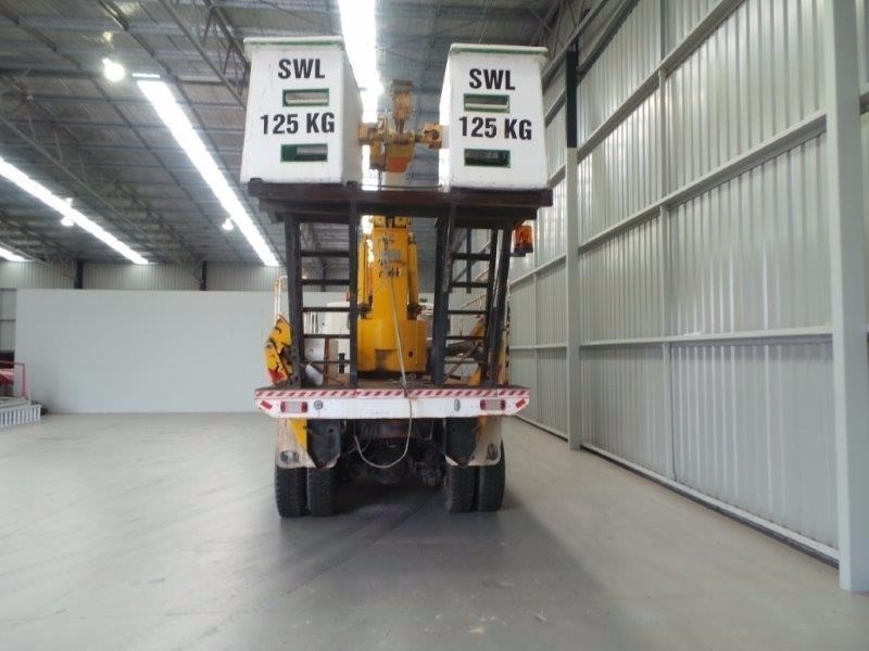 1987 CUSTOM CARRIER Truck