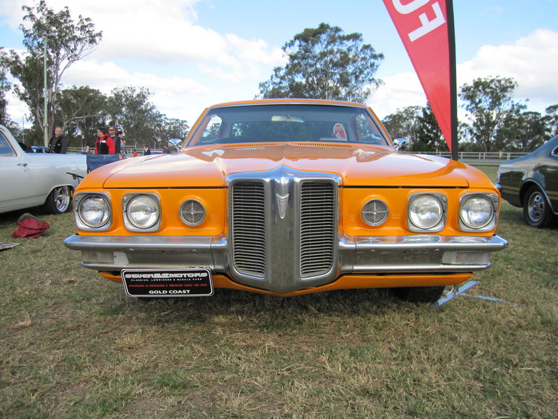 1970 PONTIAC PARISIENNE Coupe