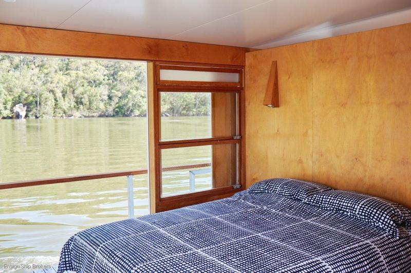Arkiboat Houseboat