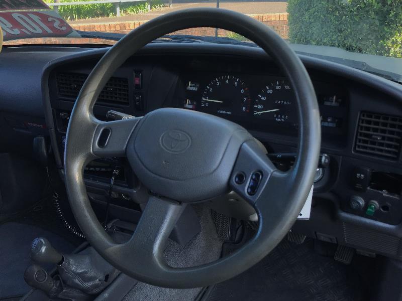 1992 TOYOTA Hilux Surf