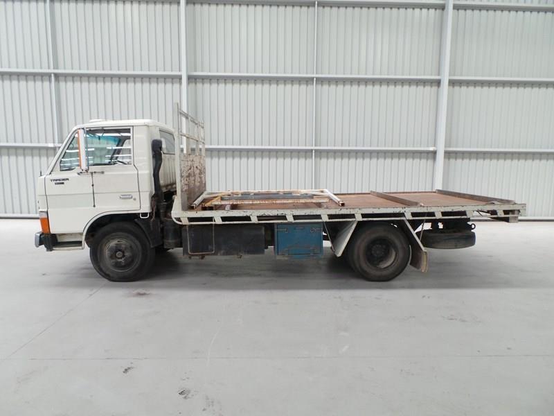 1985 FORD TRADER 0811
