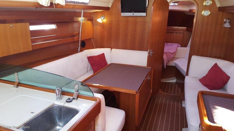Dufour 40 Performance