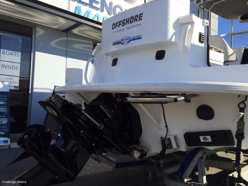 Quintrex 670 Offshore Hard Top