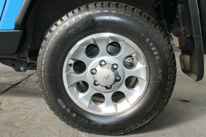 2011 TOYOTA FJ CRUISER GSJ15R