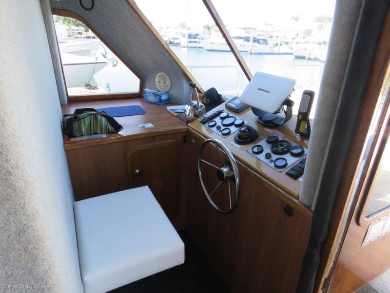 Explorer 40 Powercat