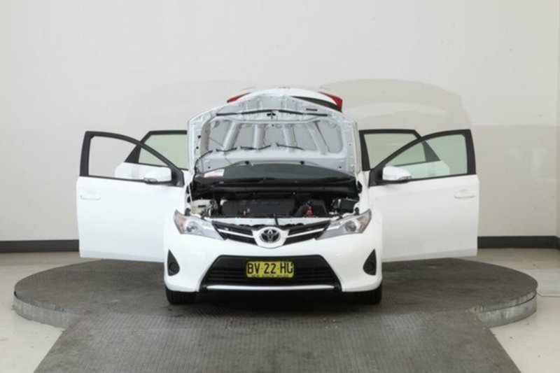 2013 TOYOTA COROLLA ASCENT ZRE182R