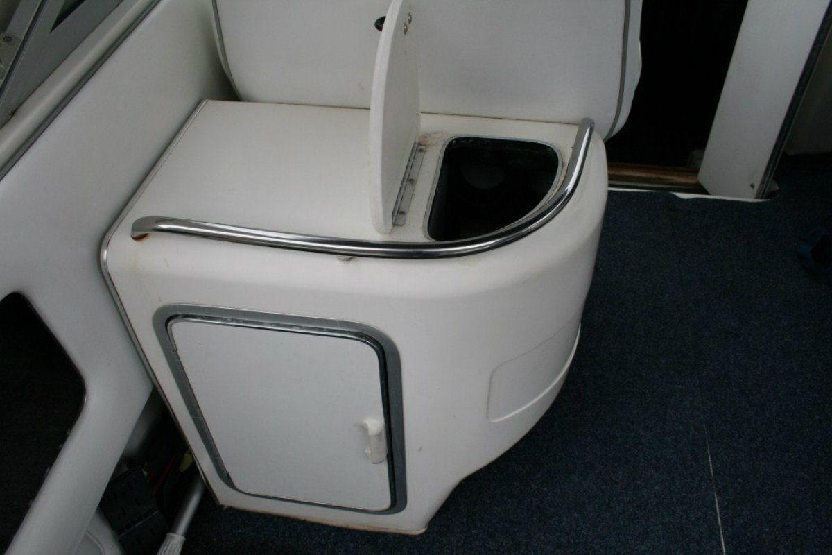 SEA RAY 330 SUNDANCER