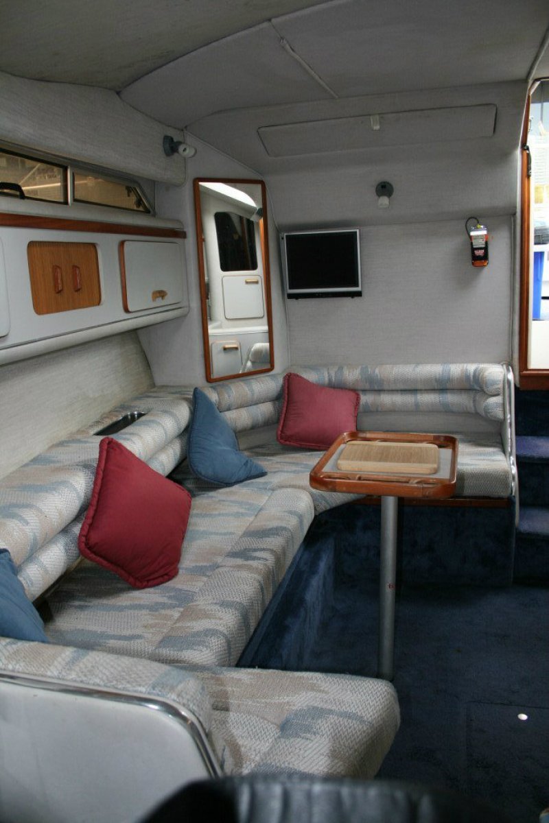 SEA RAY 330 SUNDANCER