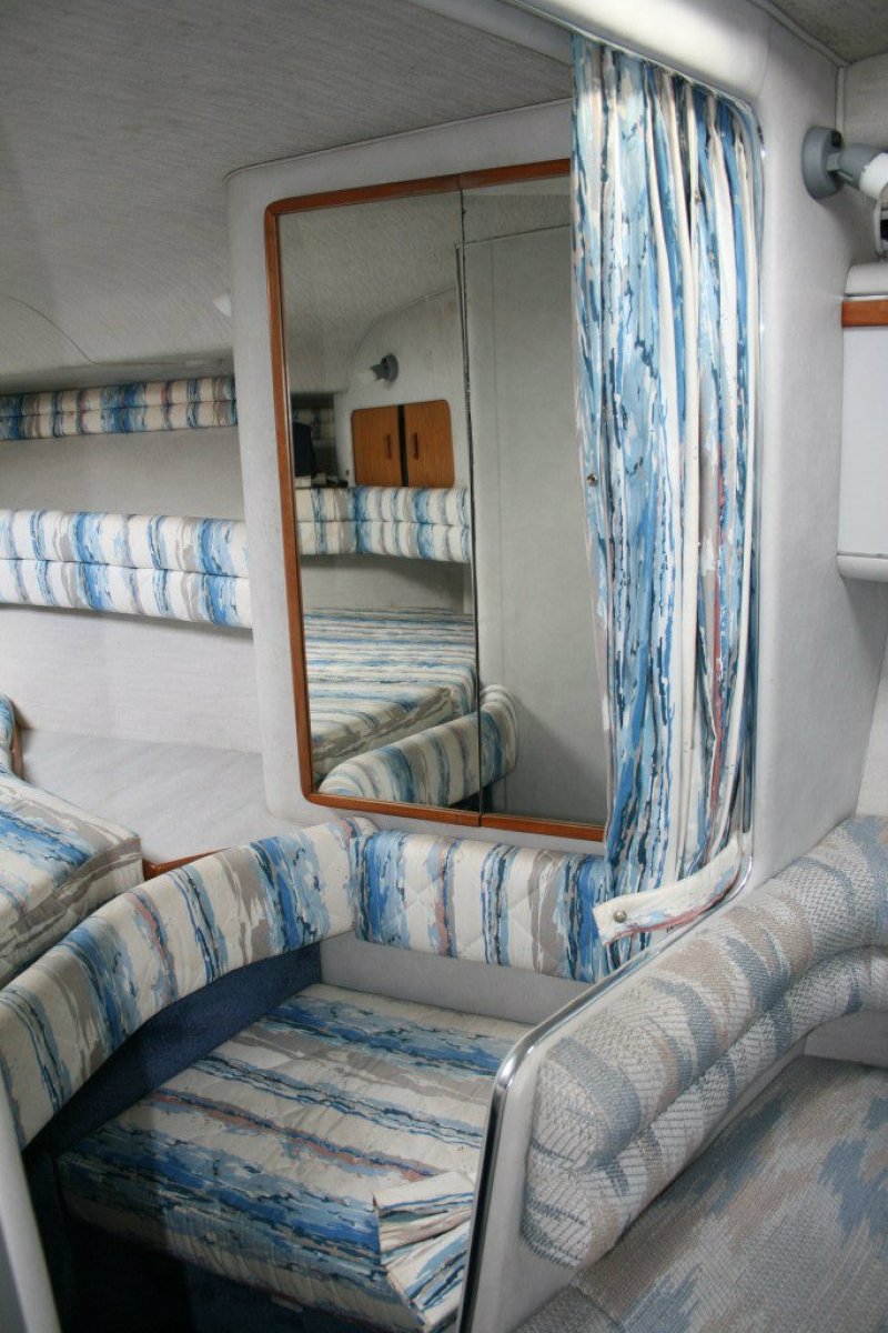SEA RAY 330 SUNDANCER