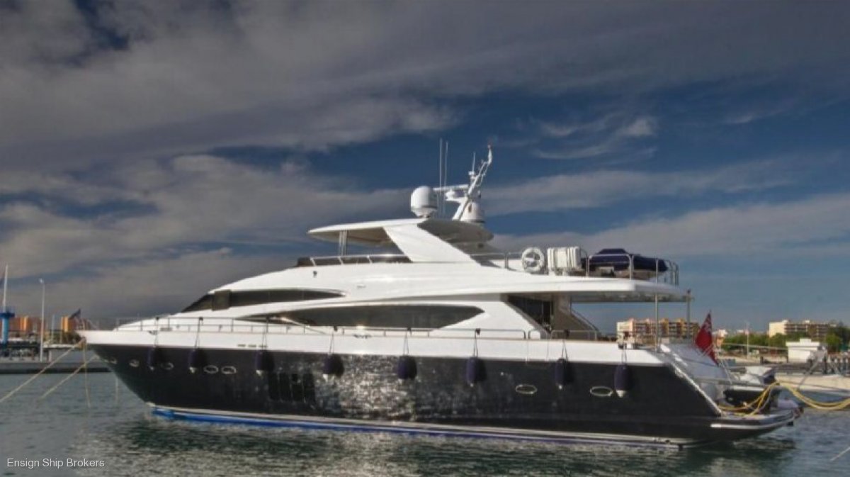 2009 PRINCESS P98 YACHT