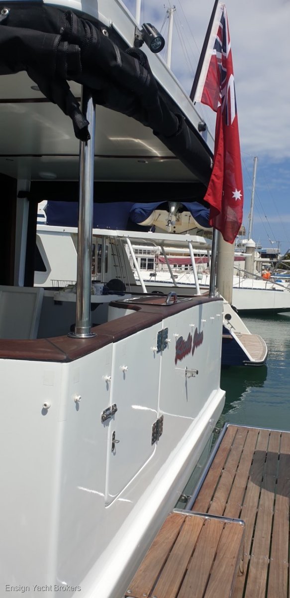 CUSTOM TRAWLER (CONVERTED)