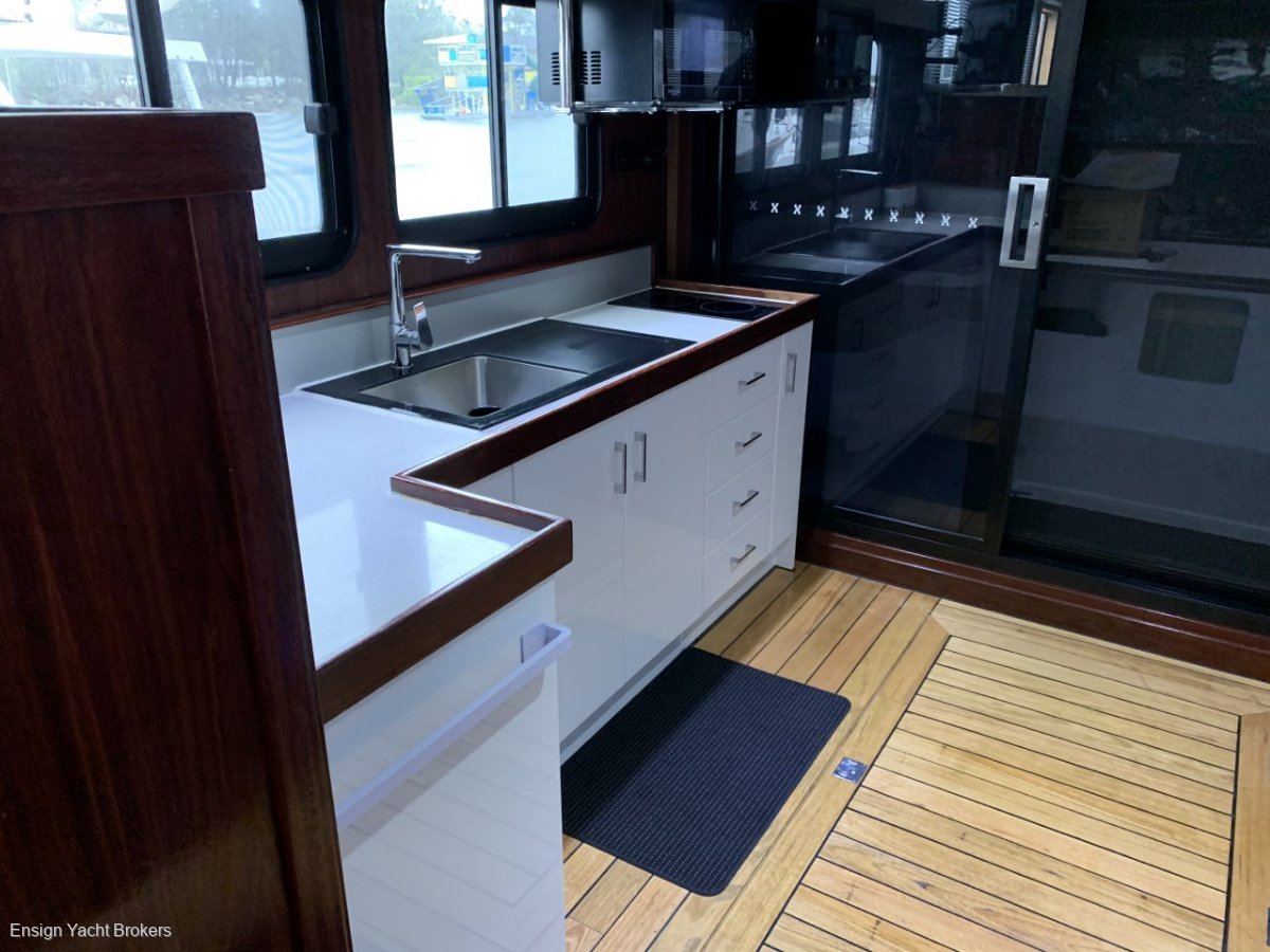 CUSTOM TRAWLER (CONVERTED)
