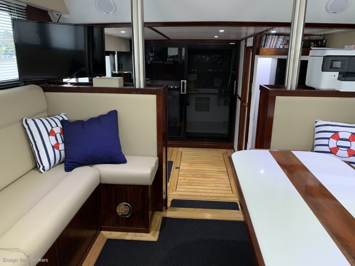 CUSTOM TRAWLER (CONVERTED)