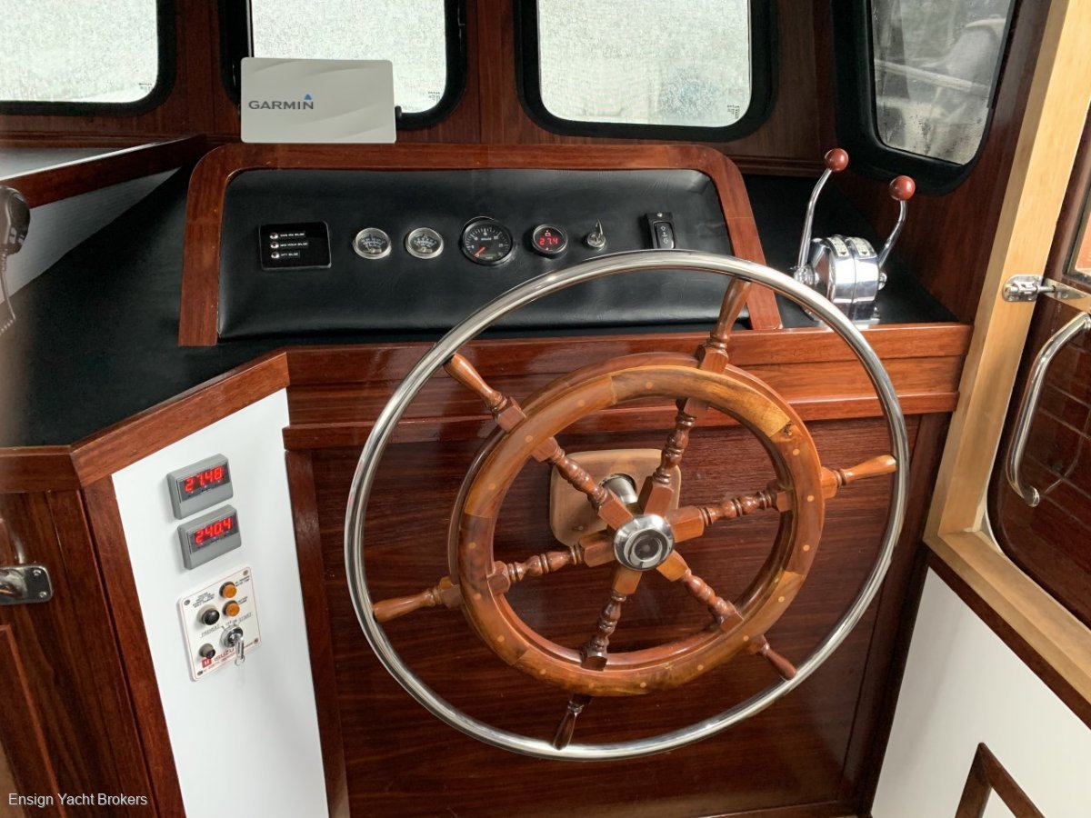 CUSTOM TRAWLER (CONVERTED)