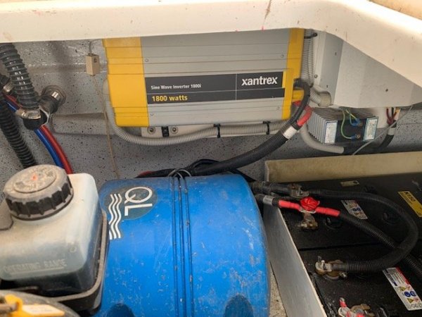 SUNRUNNER 3100 SPORT FISHER