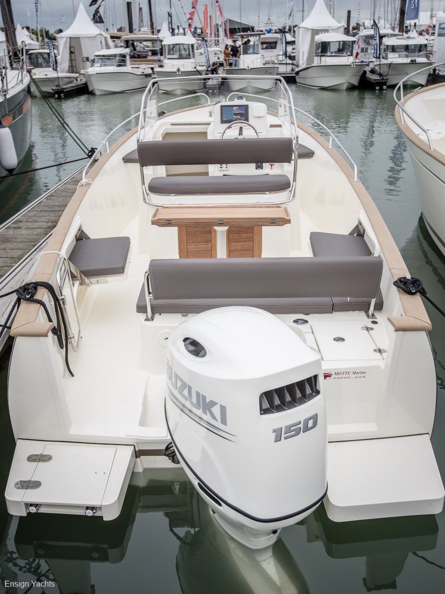 RHEA OPEN CENTRE CONSOLE