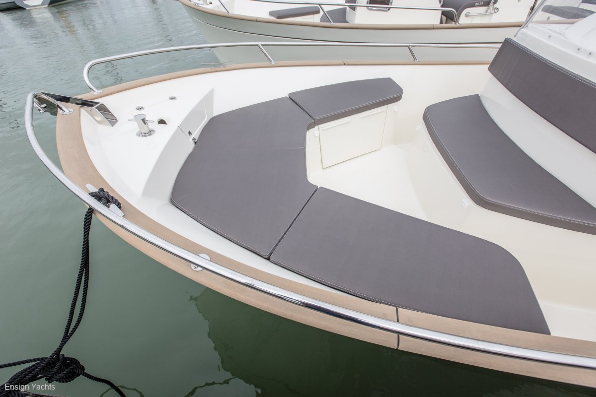 RHEA OPEN CENTRE CONSOLE