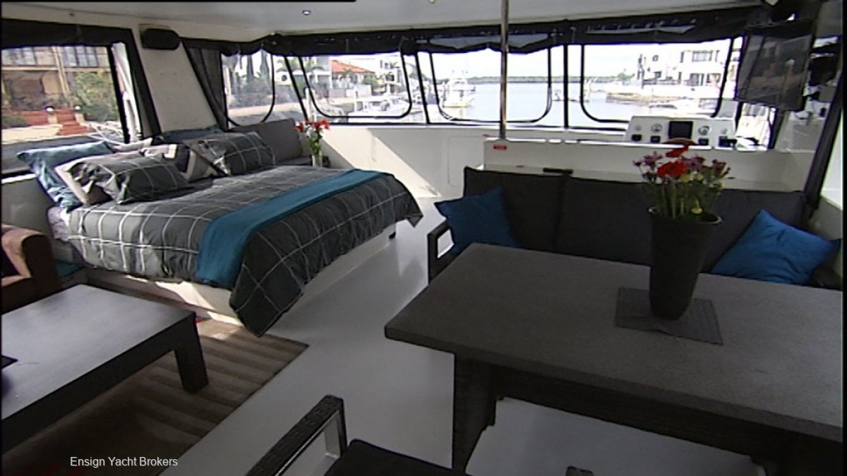 BROADWATER CRAFT 60 LUXURY HOUSE BOAT