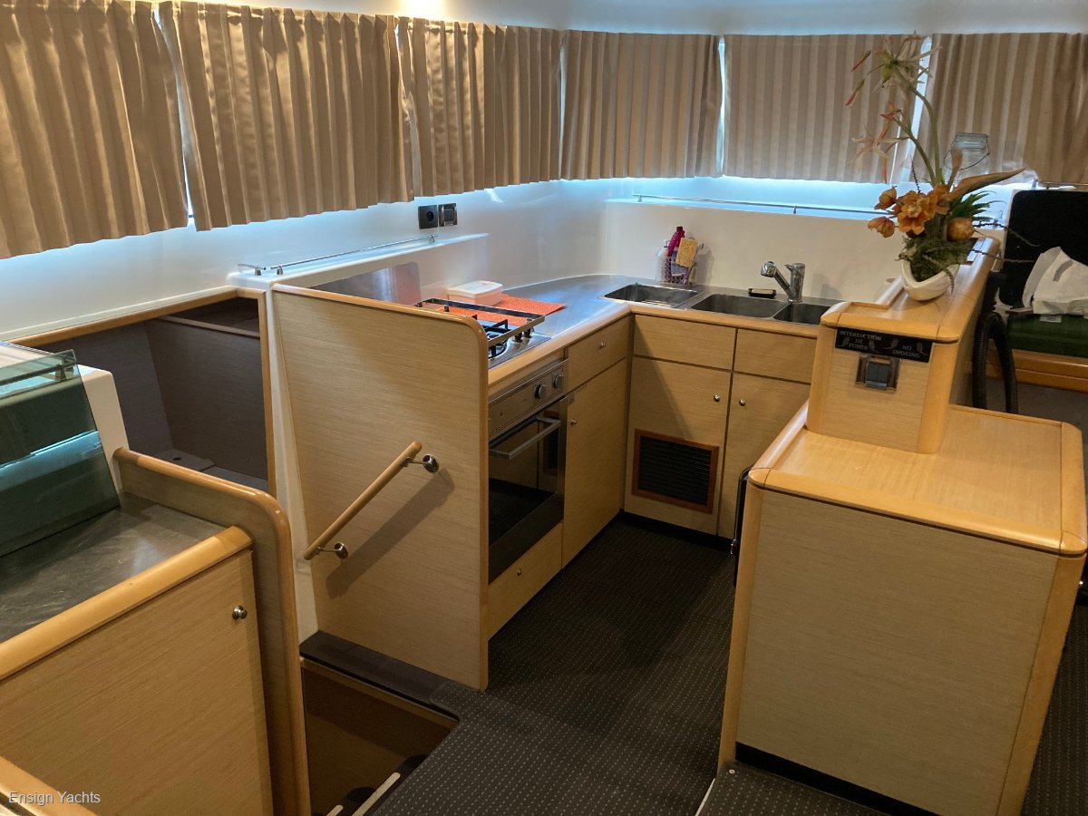 2009 LAGOON 500 CRUISER