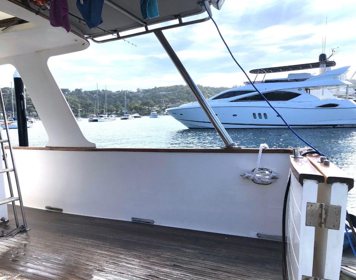 OCEAN ALEXANDER 55 PILOTHOUSE CRUISER