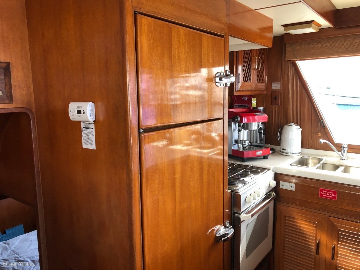 OCEAN ALEXANDER 55 PILOTHOUSE CRUISER